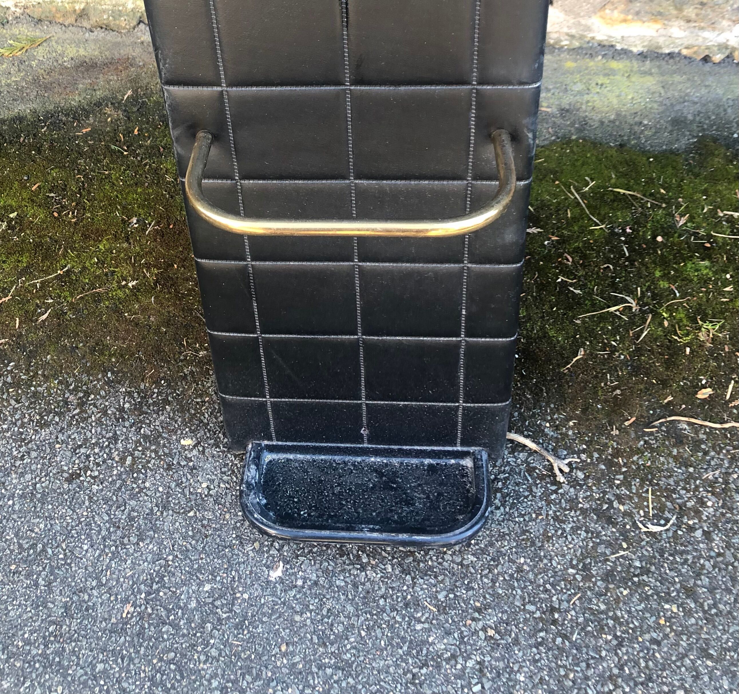 Wall-mounted coat rack wardrobe 50s vintage