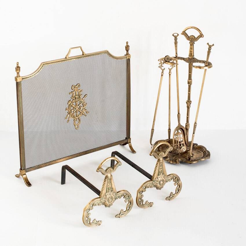 Antique bronze fire screen and fireplace accessories set. Game of seven. France, 1930s
