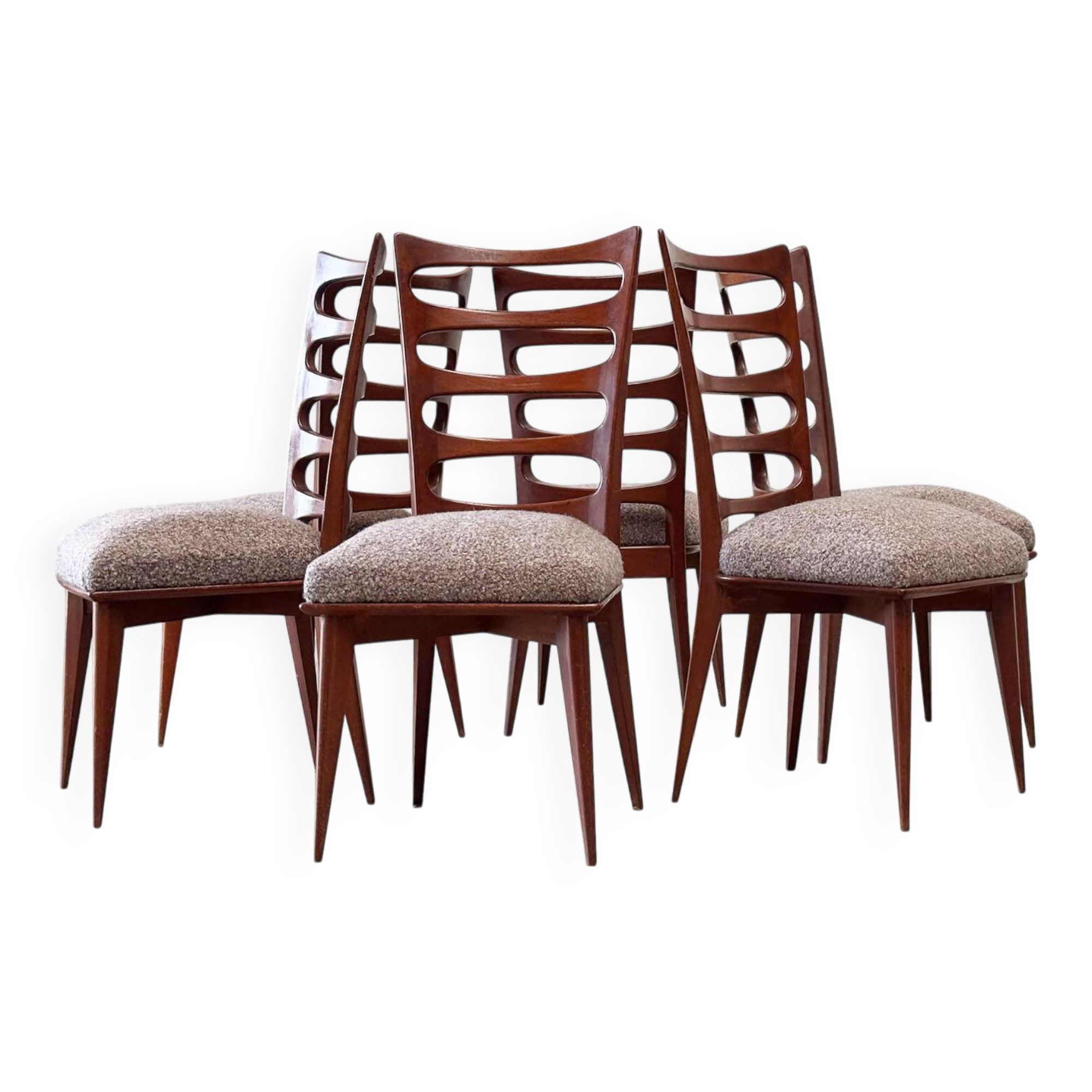 Ensemble de six chaises de salle à manger par Gaston Poisson