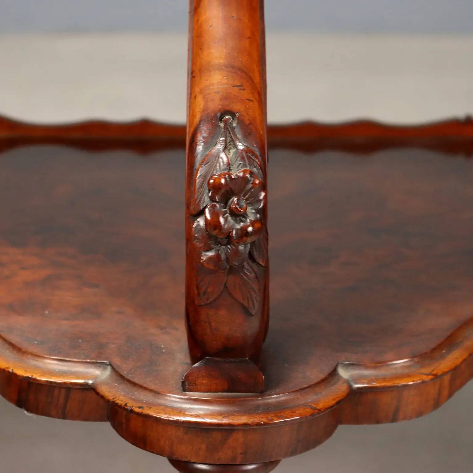 Antique Louis-Philippe walnut shelf, Italy, 19th century