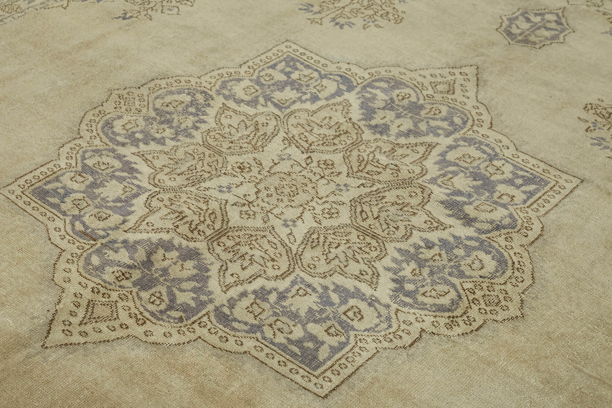 Hand-knotted persian vintage 1970s 250 cm x 364 cm beige wool carpet