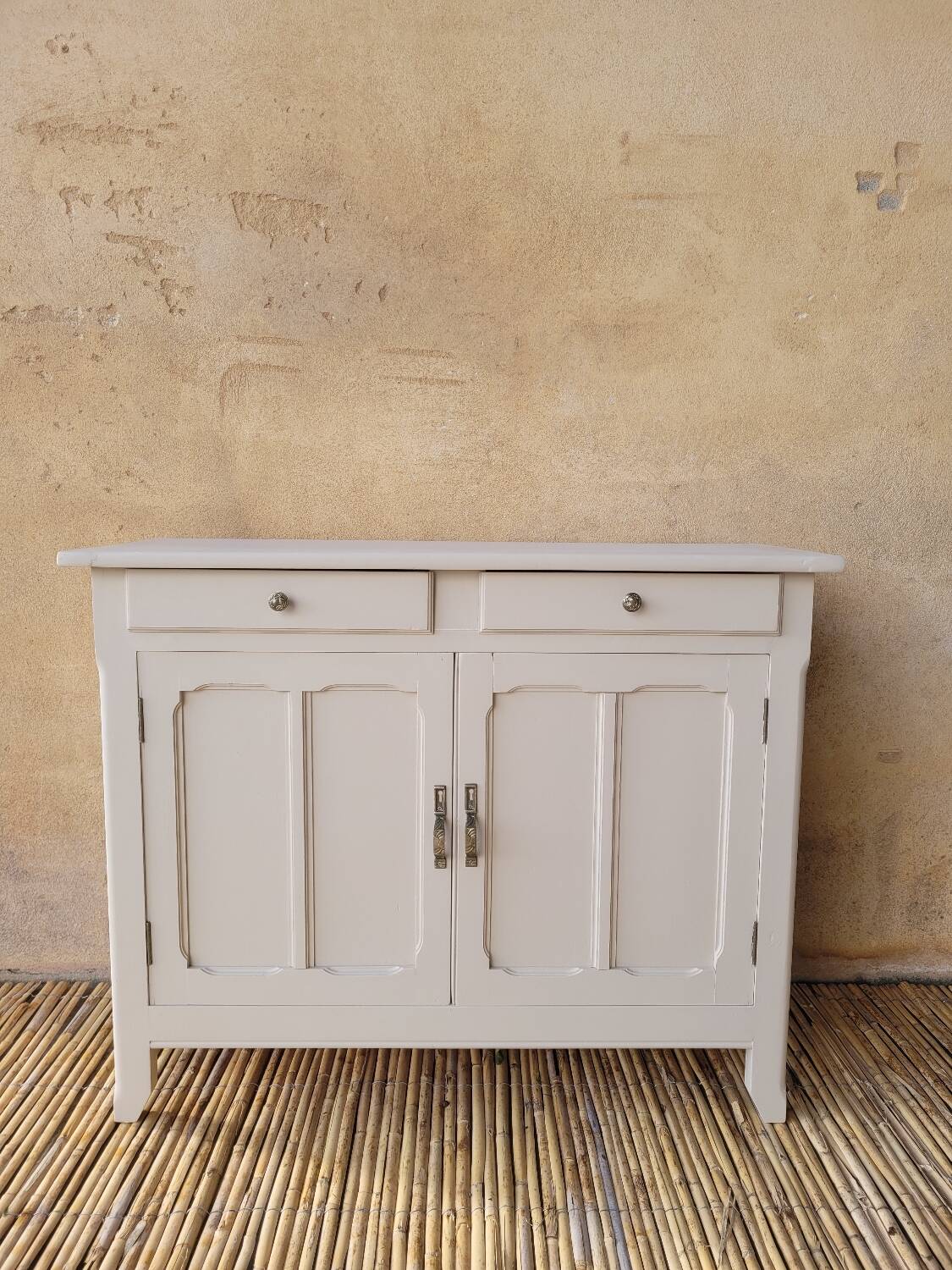 Small Parisian buffet - renovated