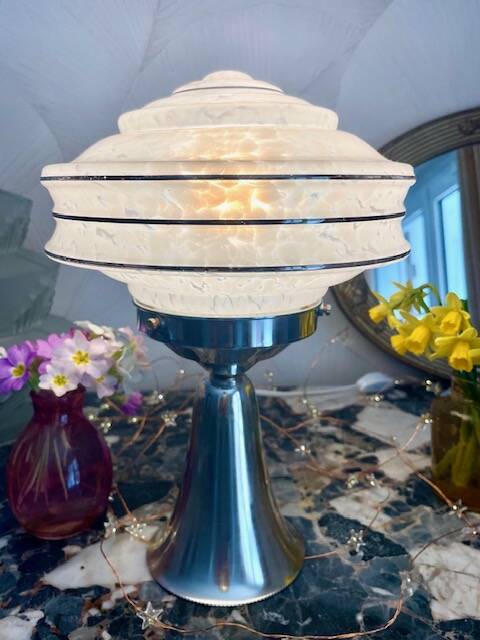 Art deco table lamp