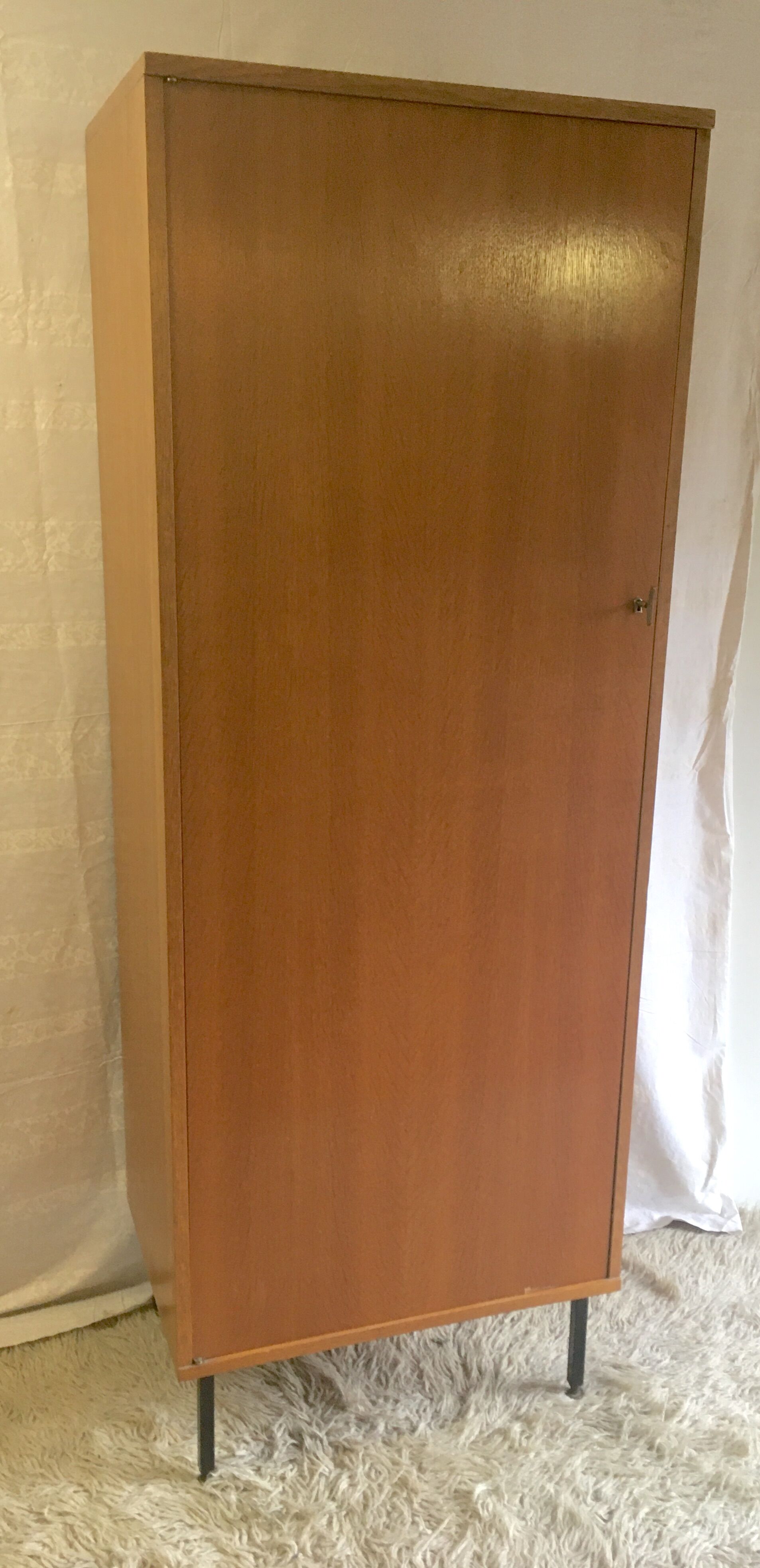 Modernist oak cabinet - 50s