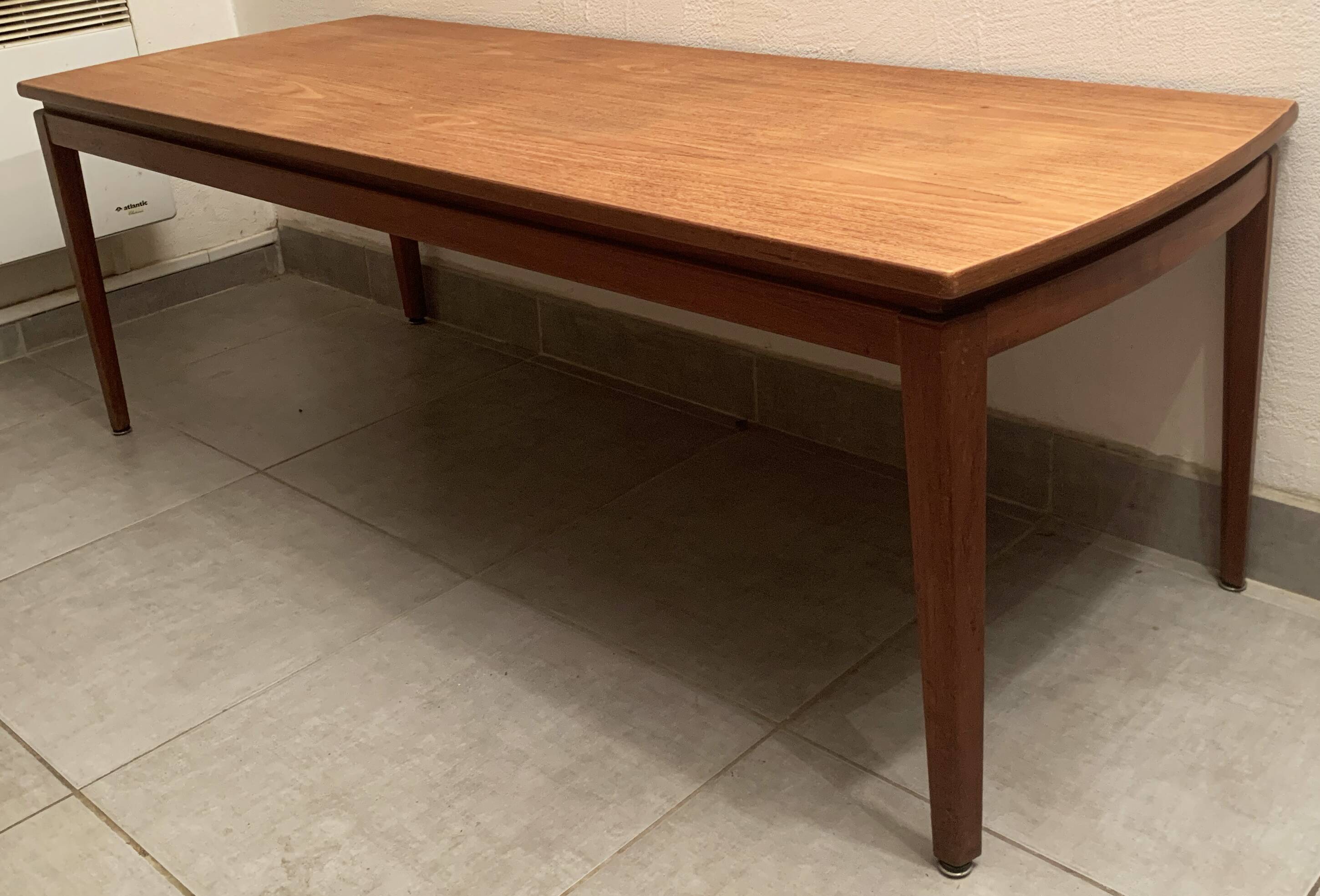 Large Scandinavian teak coffee table from the 60s
