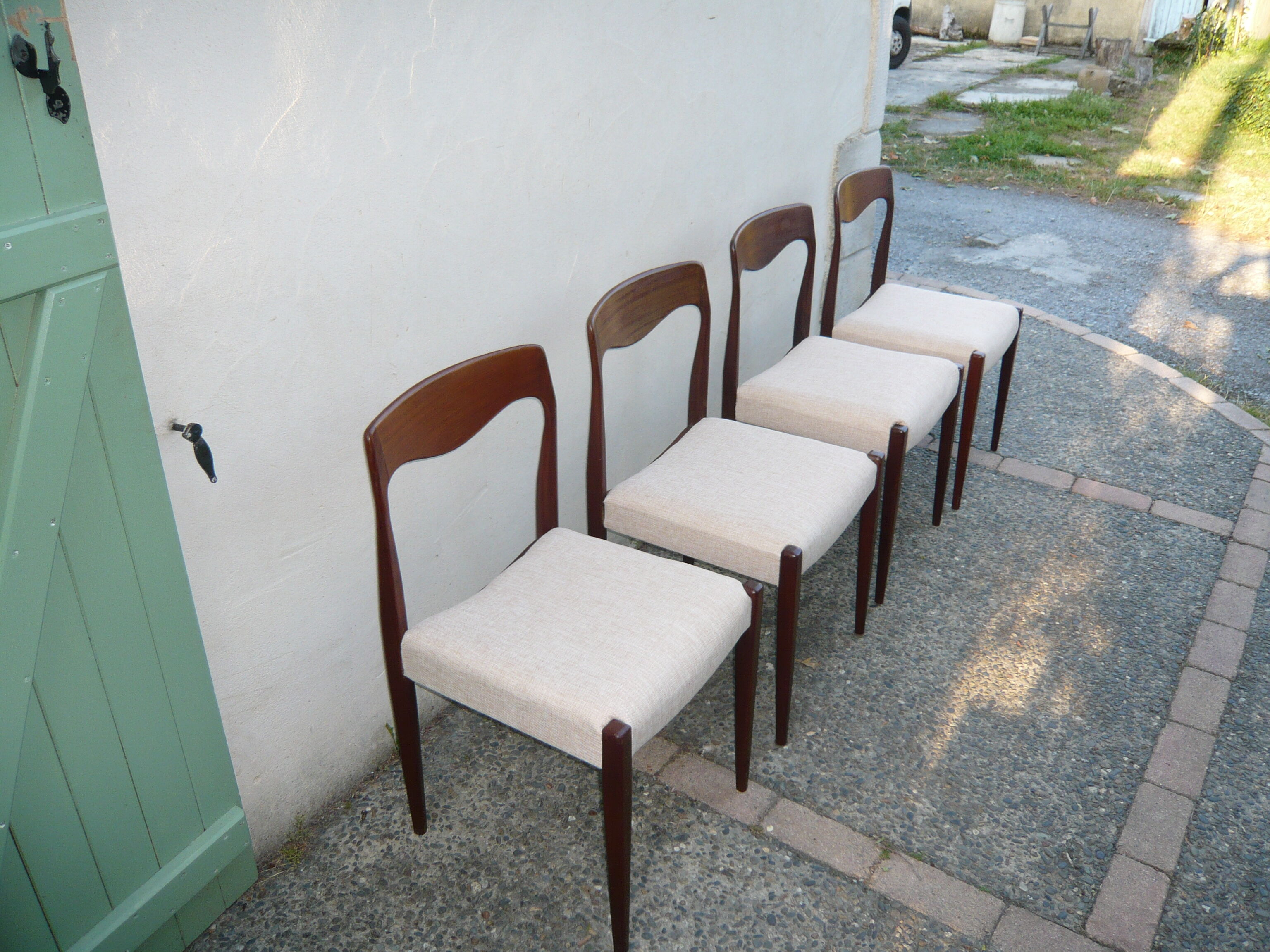 Scandinavian chairs Niels Otto Moller