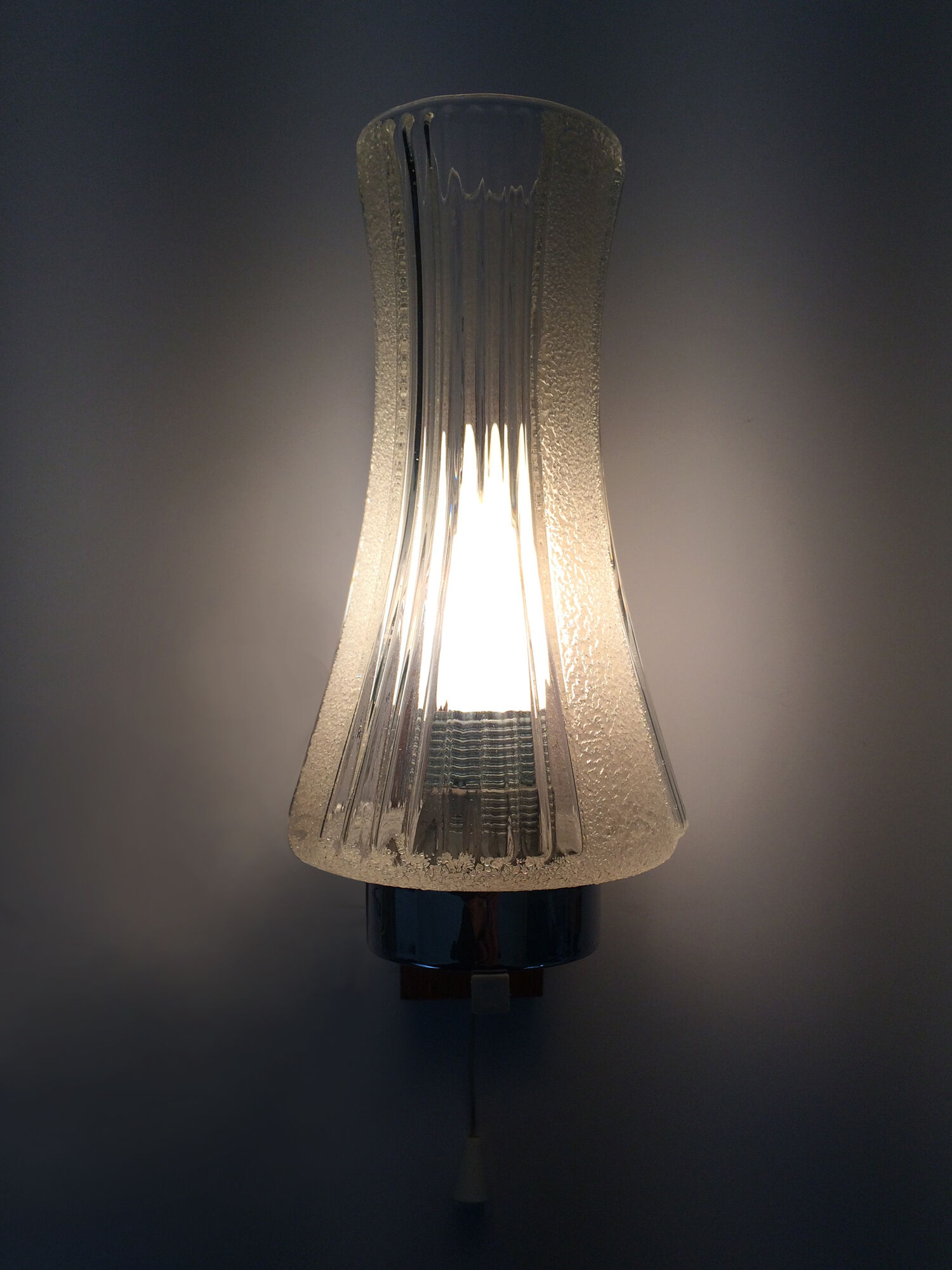 Pair of Scandinavian vintage wall sconces with pull shot, wood and chrome metal. Year 60