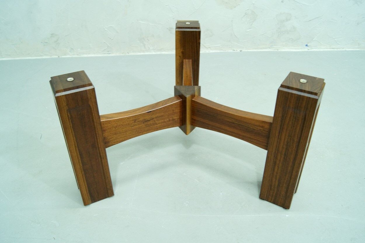 Table basse italienne moderne de bois de rose années 60