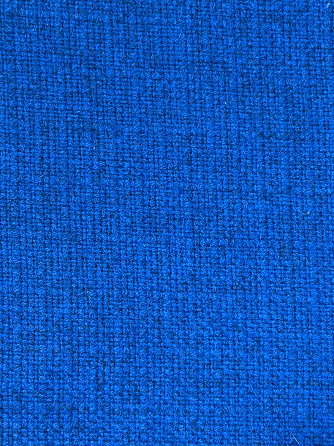 Pair of Marcom chairs in electric blue fabric, teak and chrome metal, 1970.