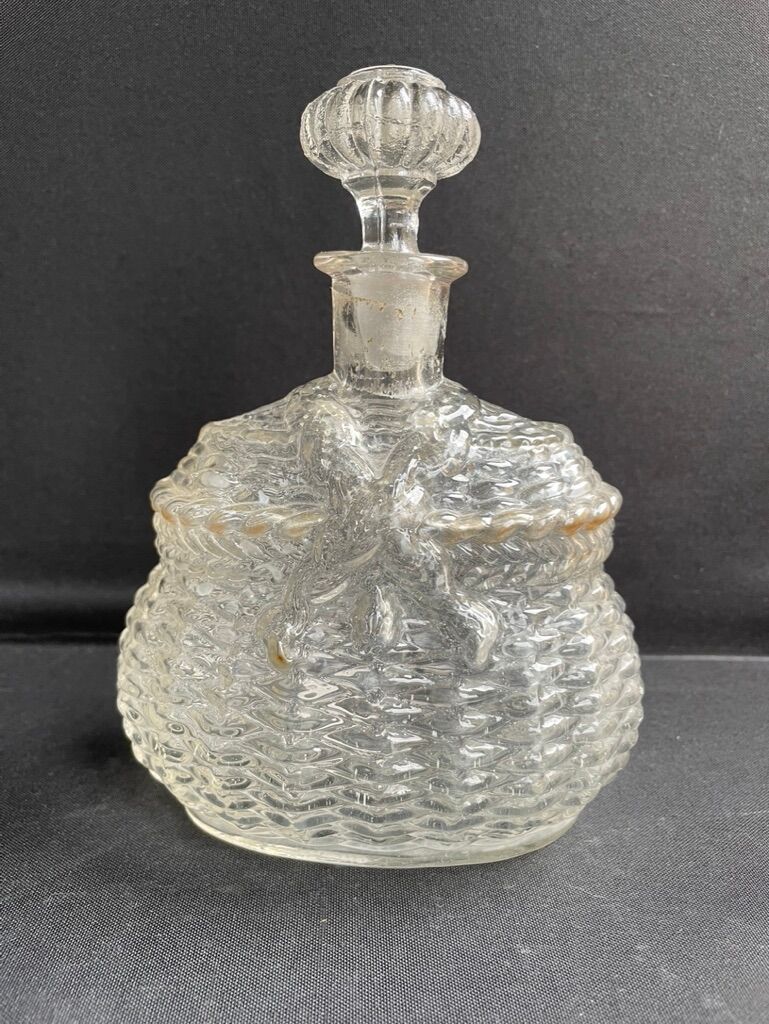 Liquor decanter - pressed molded satin glass (1882 to 1908)- legras for guilloteaux