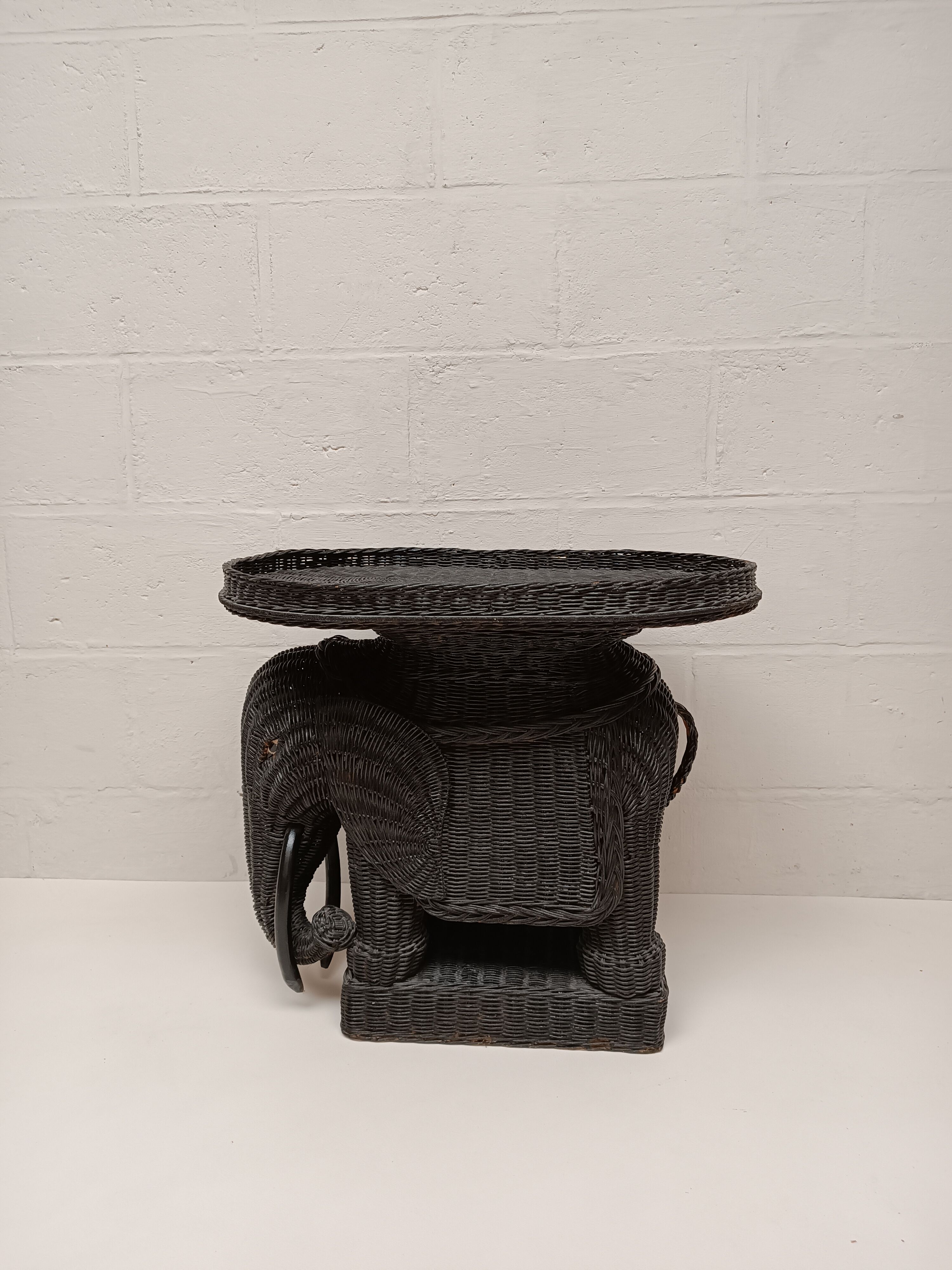 Coffee table elephant wicker and rattan 70s