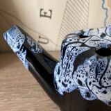Vallauris watering can flower stand