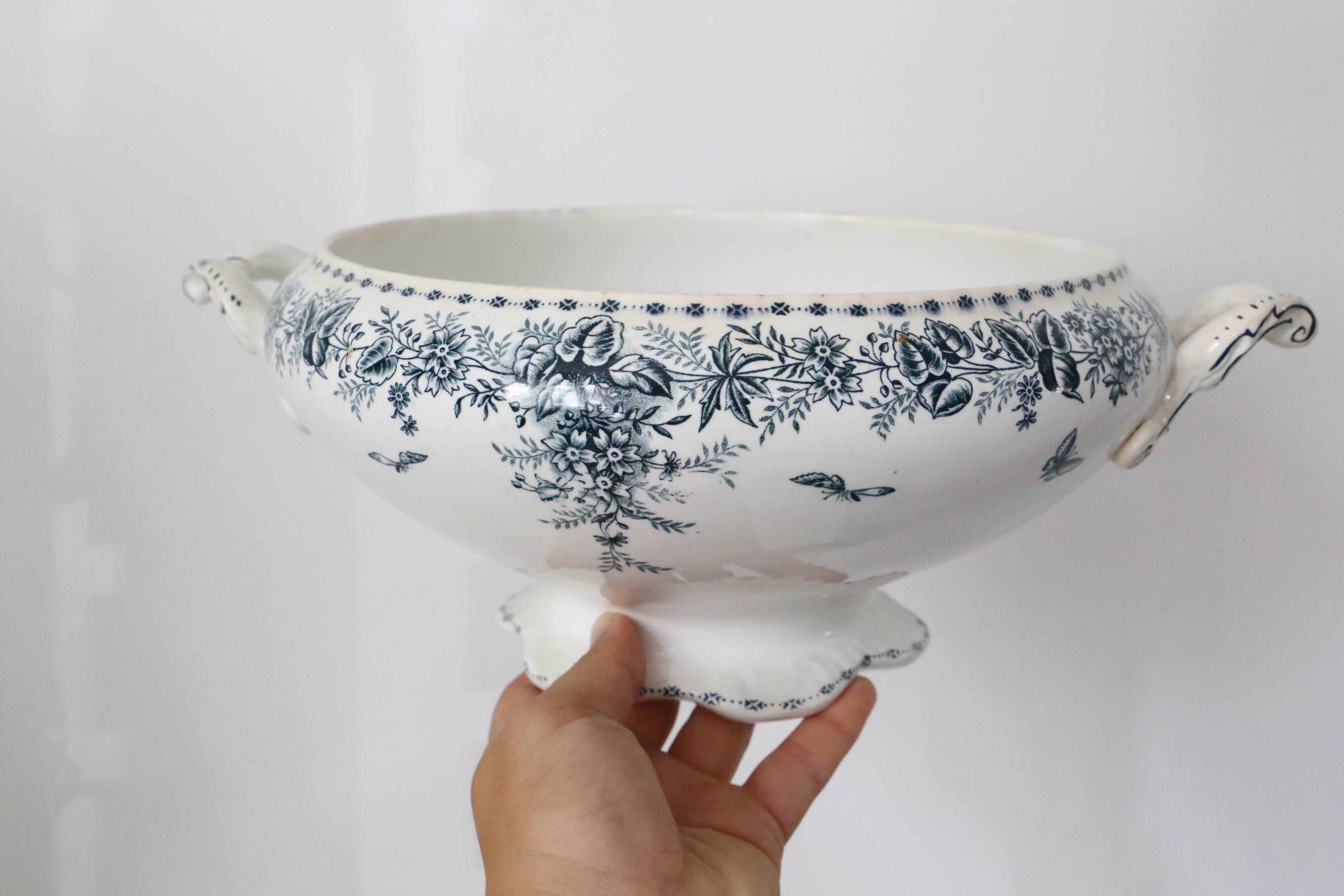Terre de Fer tureen or salad bowl, Onnaing earthenware, Stella motif, French manufacture