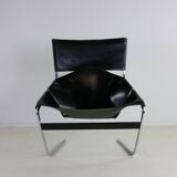 Famous sixties design lounge chair by Pierre Paulin for Artifort