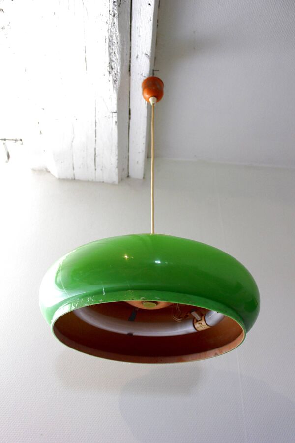 Suspension vintage space age soucoupe vert année 1970