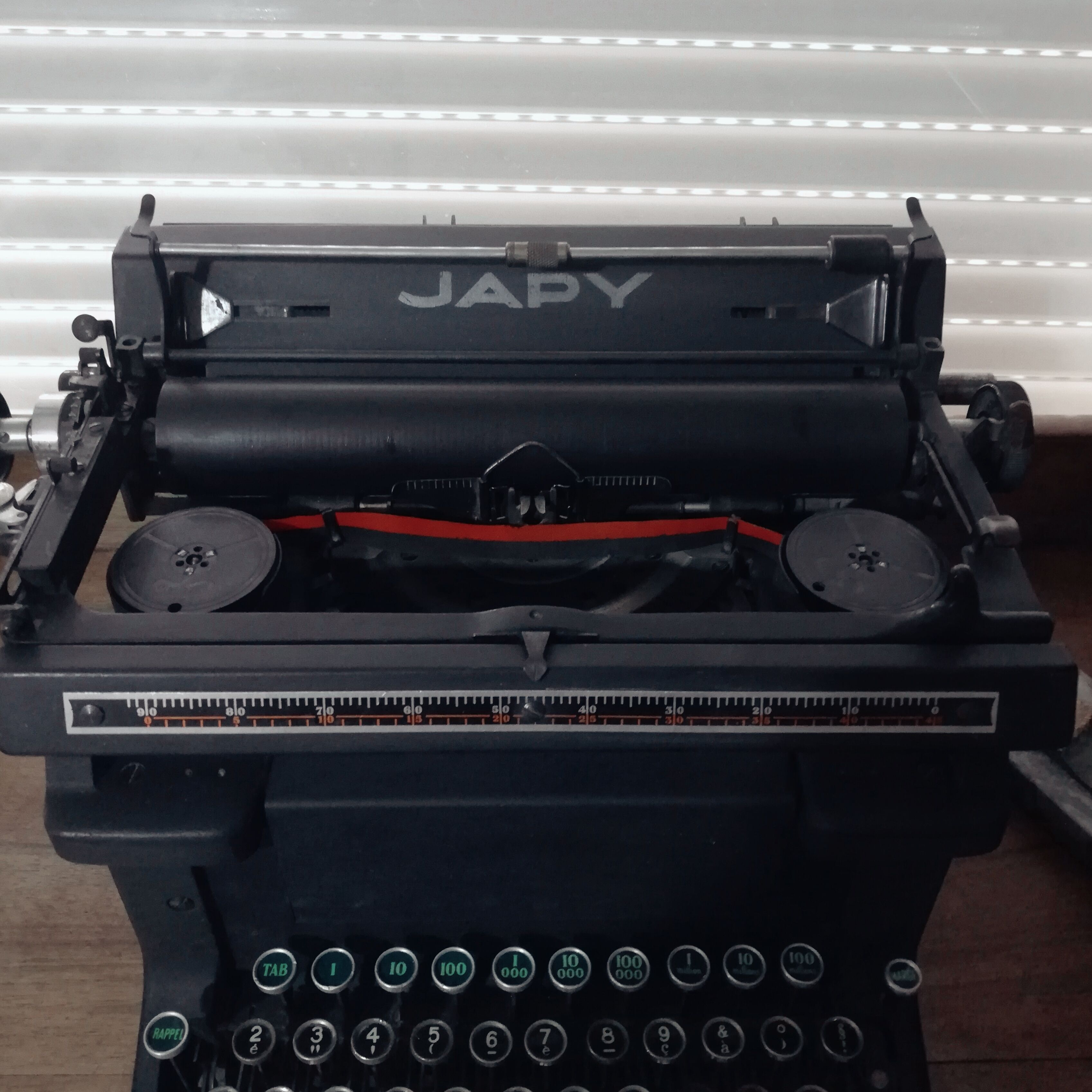 Machine à écrire Japy années 30
