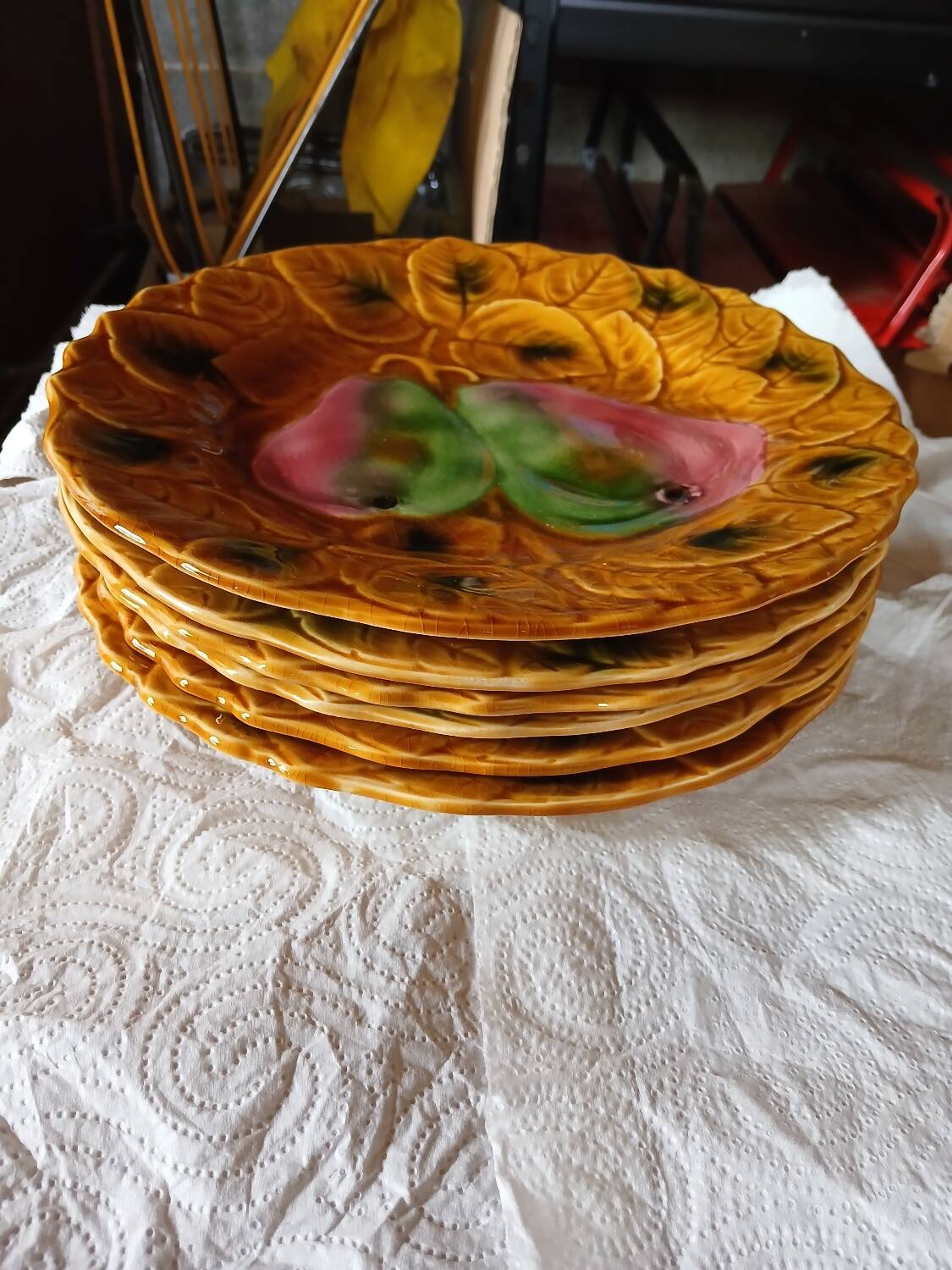 Set of 6 barbotine plates Digoin Sarreguemines from the 1950s-60s.