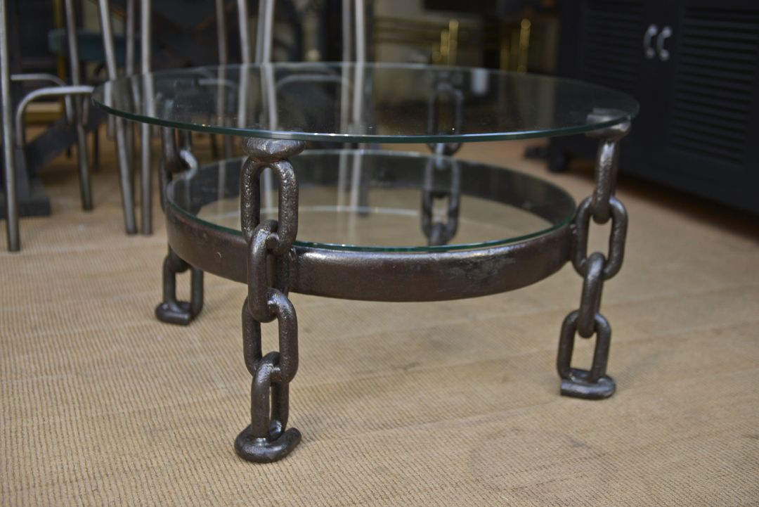Round coffee table steel chain links 1970