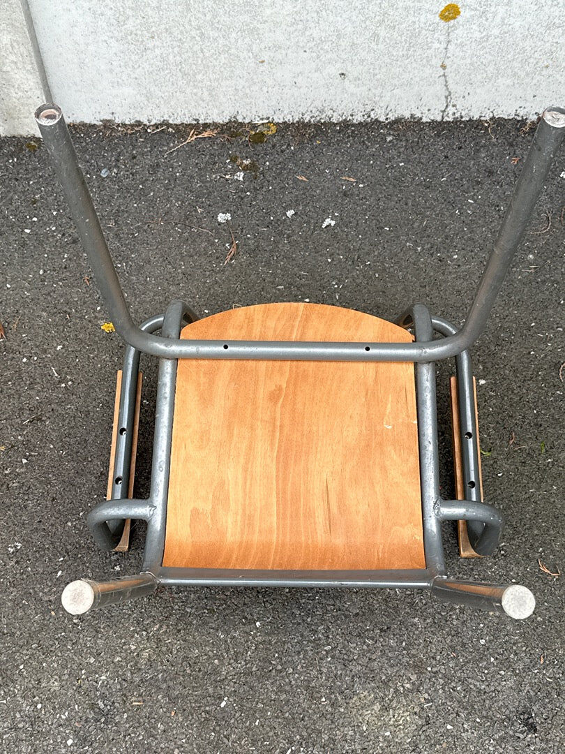 Chaise d'écolier vintage en métal et bois
