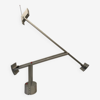 Artemide Tizio articulated desk lamp