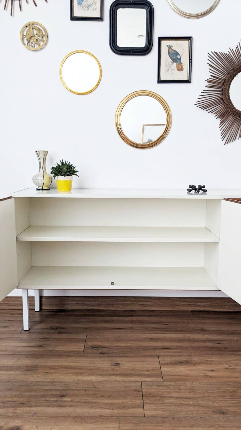 Vintage 3-door sideboard