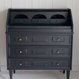 Scriban chest of drawers