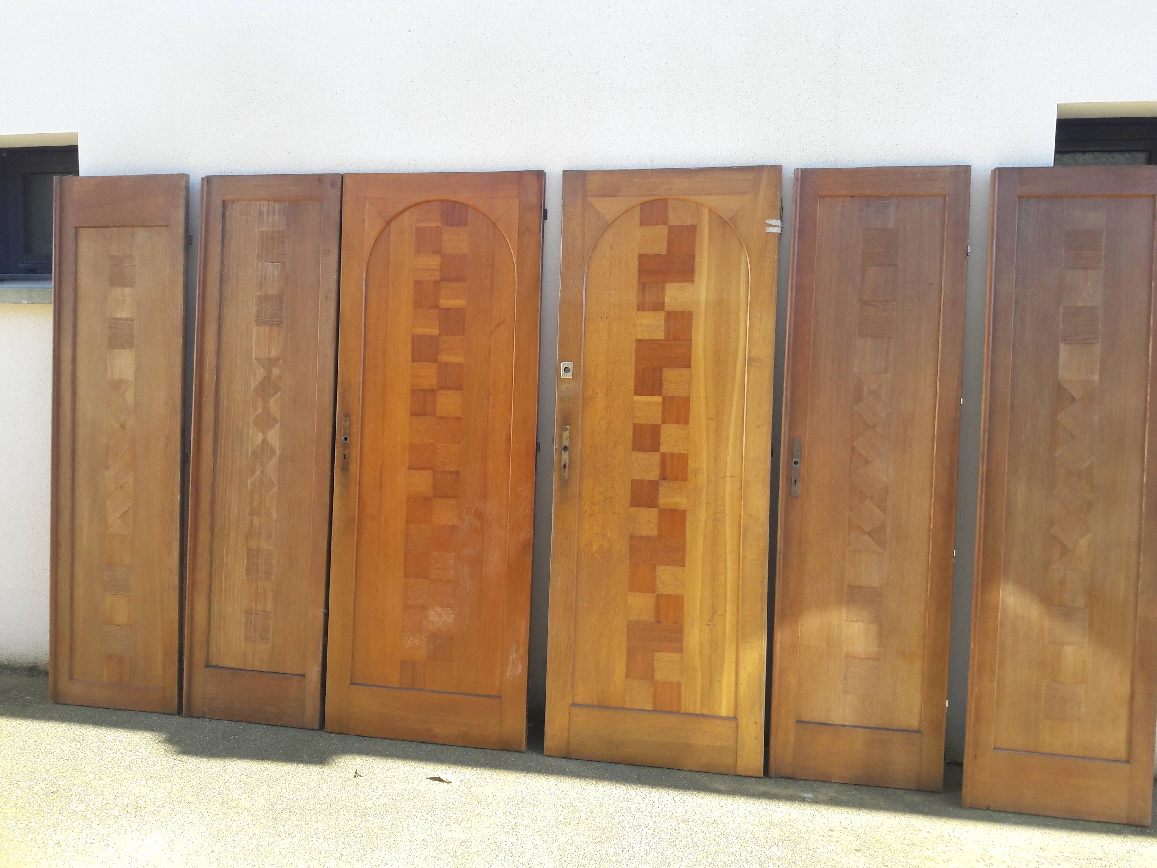 Lot de portes de placard