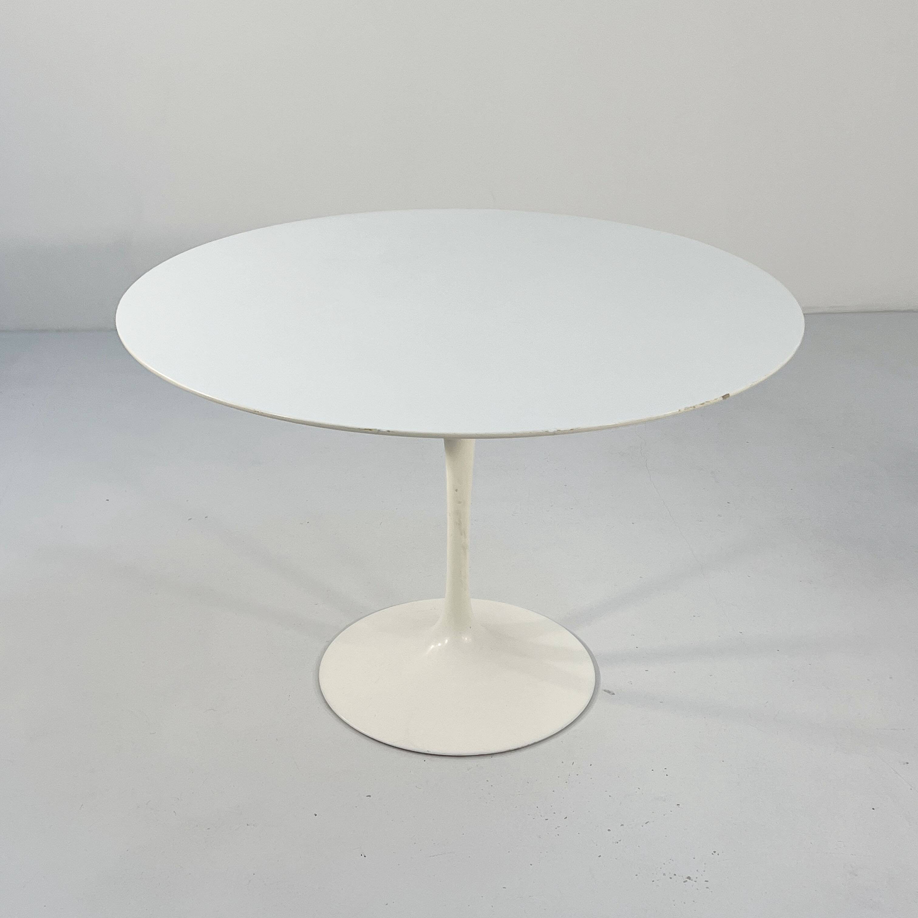 Tulip laminated table 107 cm by Eero Saarinen for Knoll, 1970