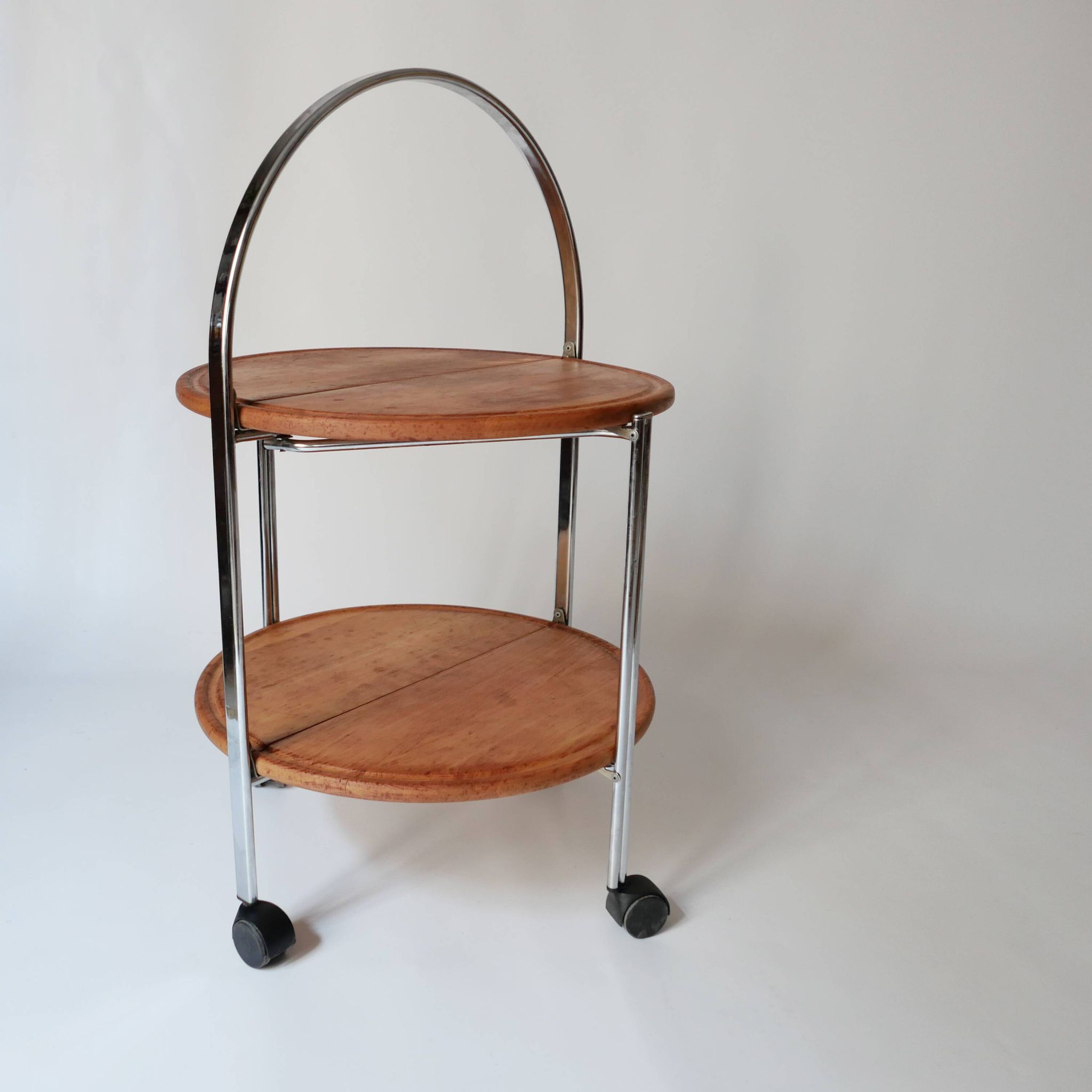 Desserte roulante pliante en bois massif