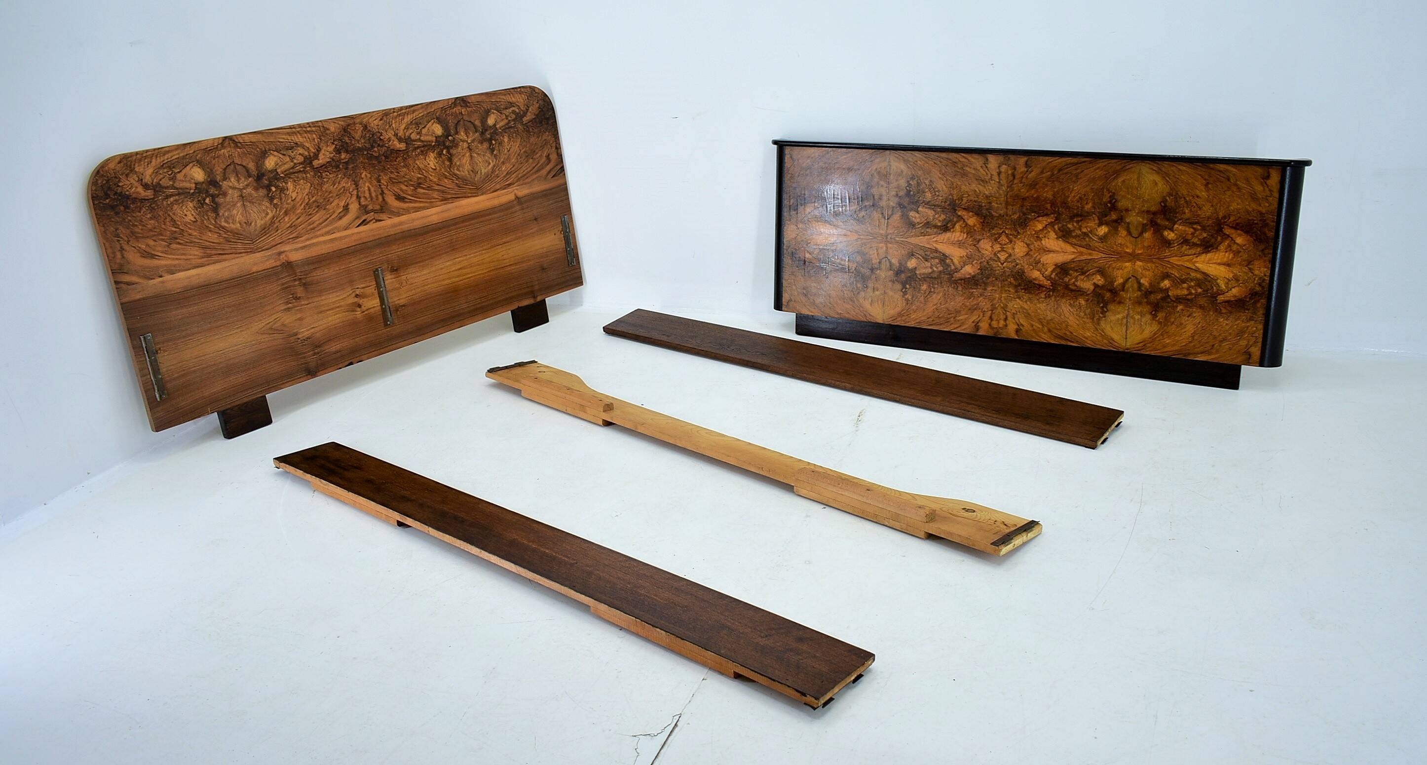Art Deco double bed by Jindřich Halabala for Up Závody, 1945s