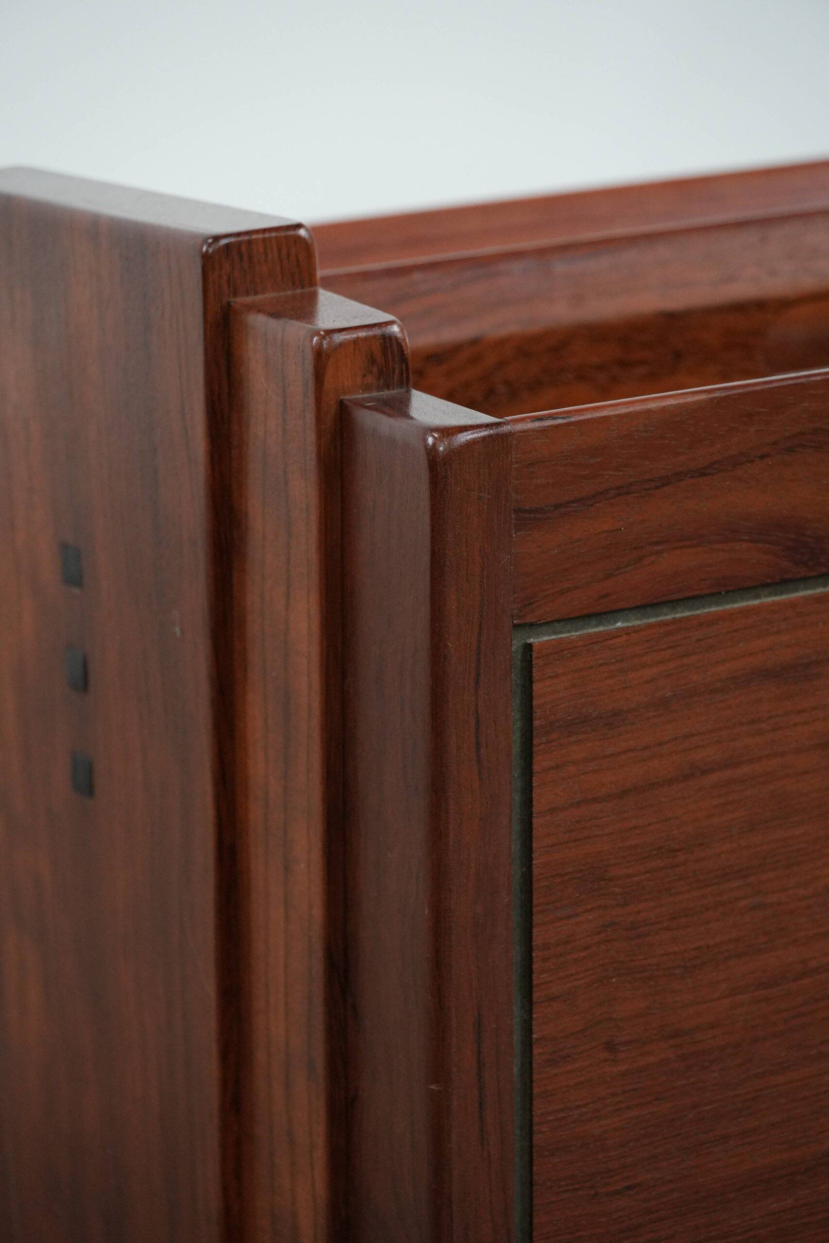 Luxury and beautiful Art Deco magazine rack