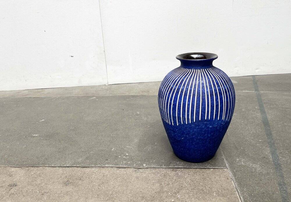 Large floor vase in ceramic from a German studio, mid-century, 1960s.