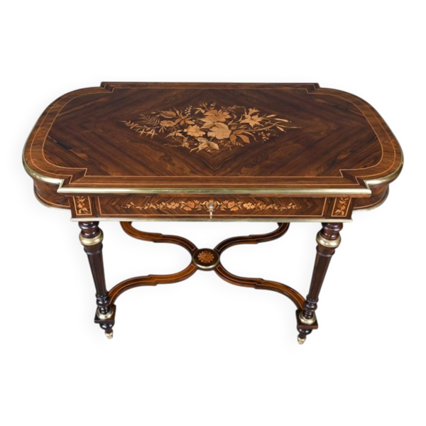 Table de milieu en placage de palissandre, époque Napoléon III – 2ème partie XIXe