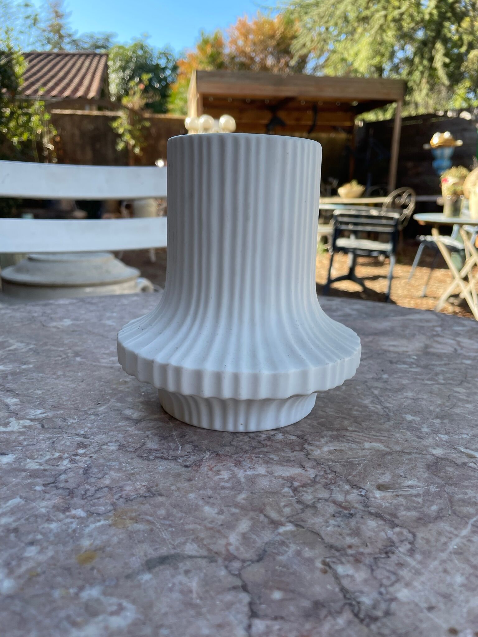 Vintage white vase in Heinrich porcelain