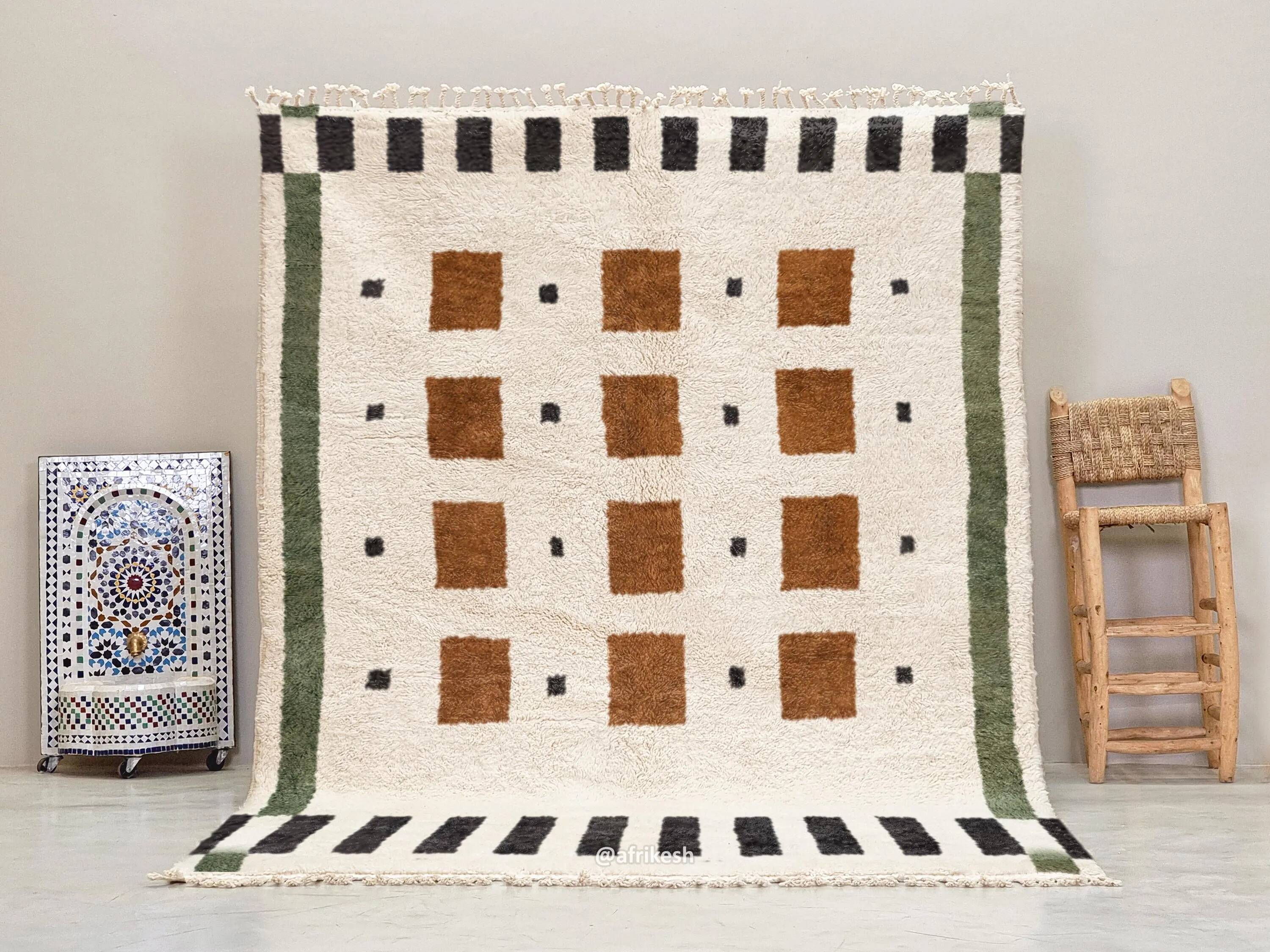 Handmade traditional carpet 250cm x 150cm Moroccan