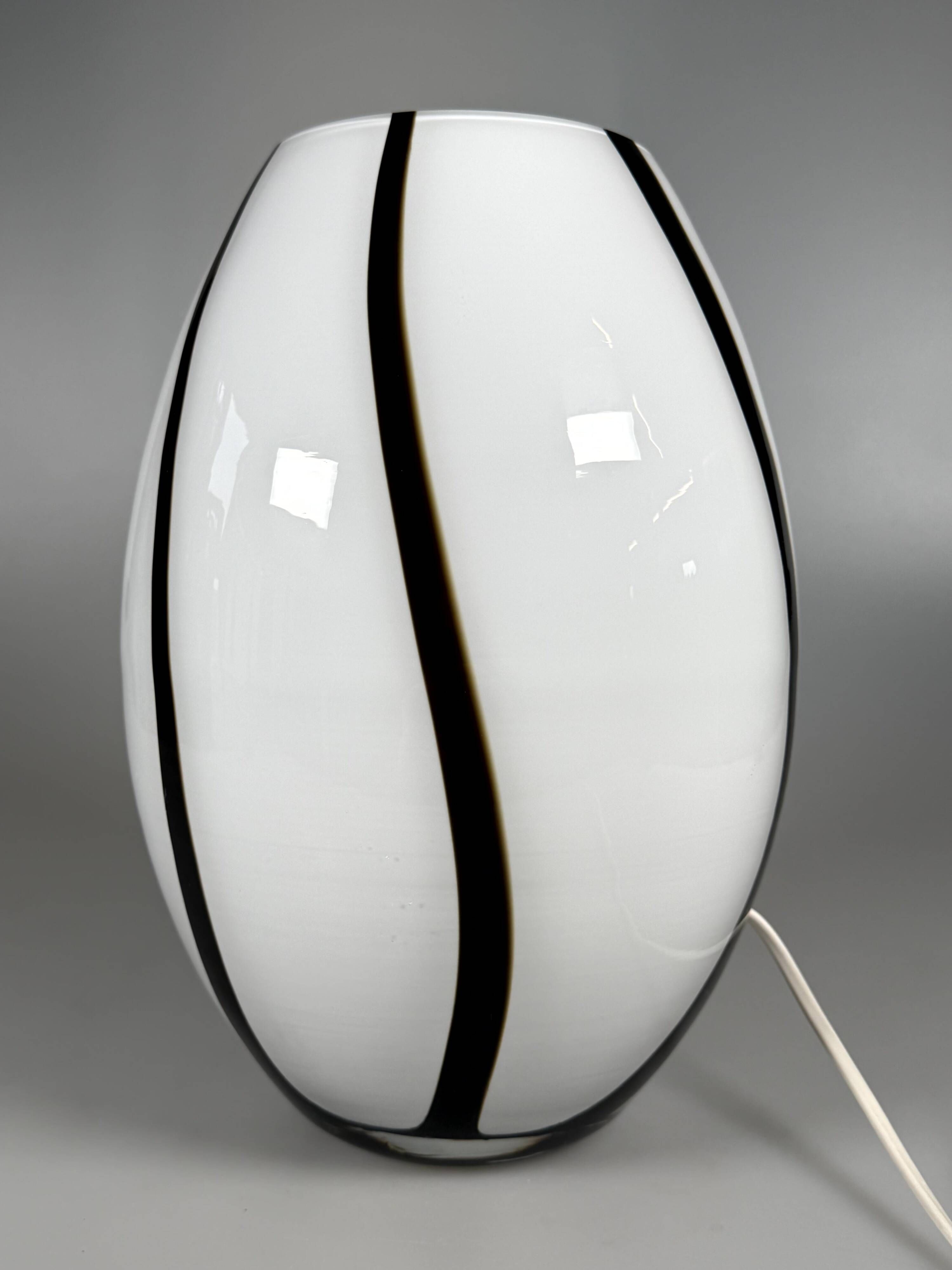 Lampe de table en verre vintage des années 1970 1980 par Volux Italie