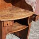 Encoignure ou  buffet d' angle.
