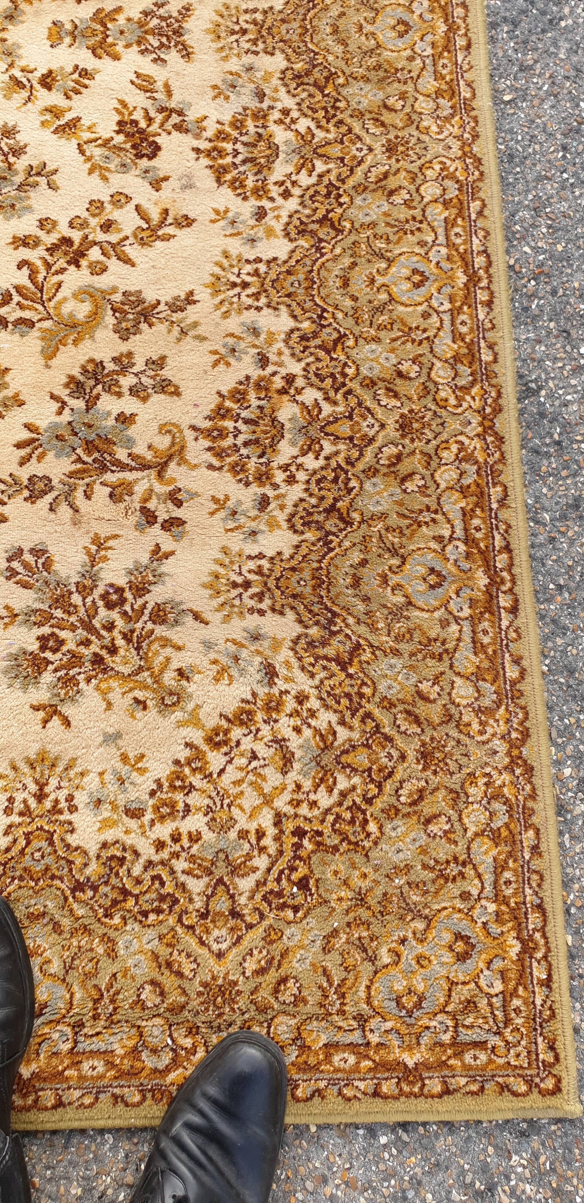 Oriental carpet pure virgin wool