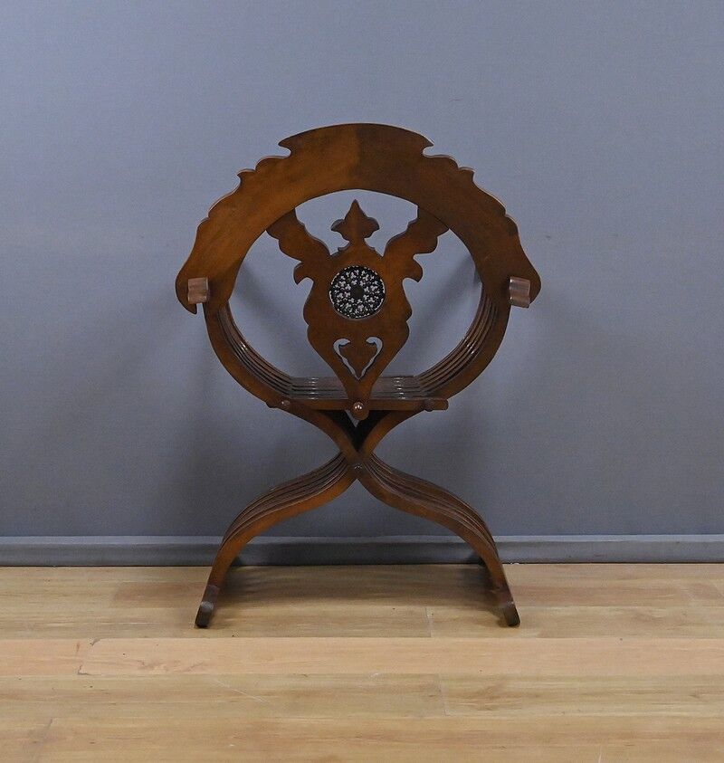 Syrian walnut armchair – late 19th century