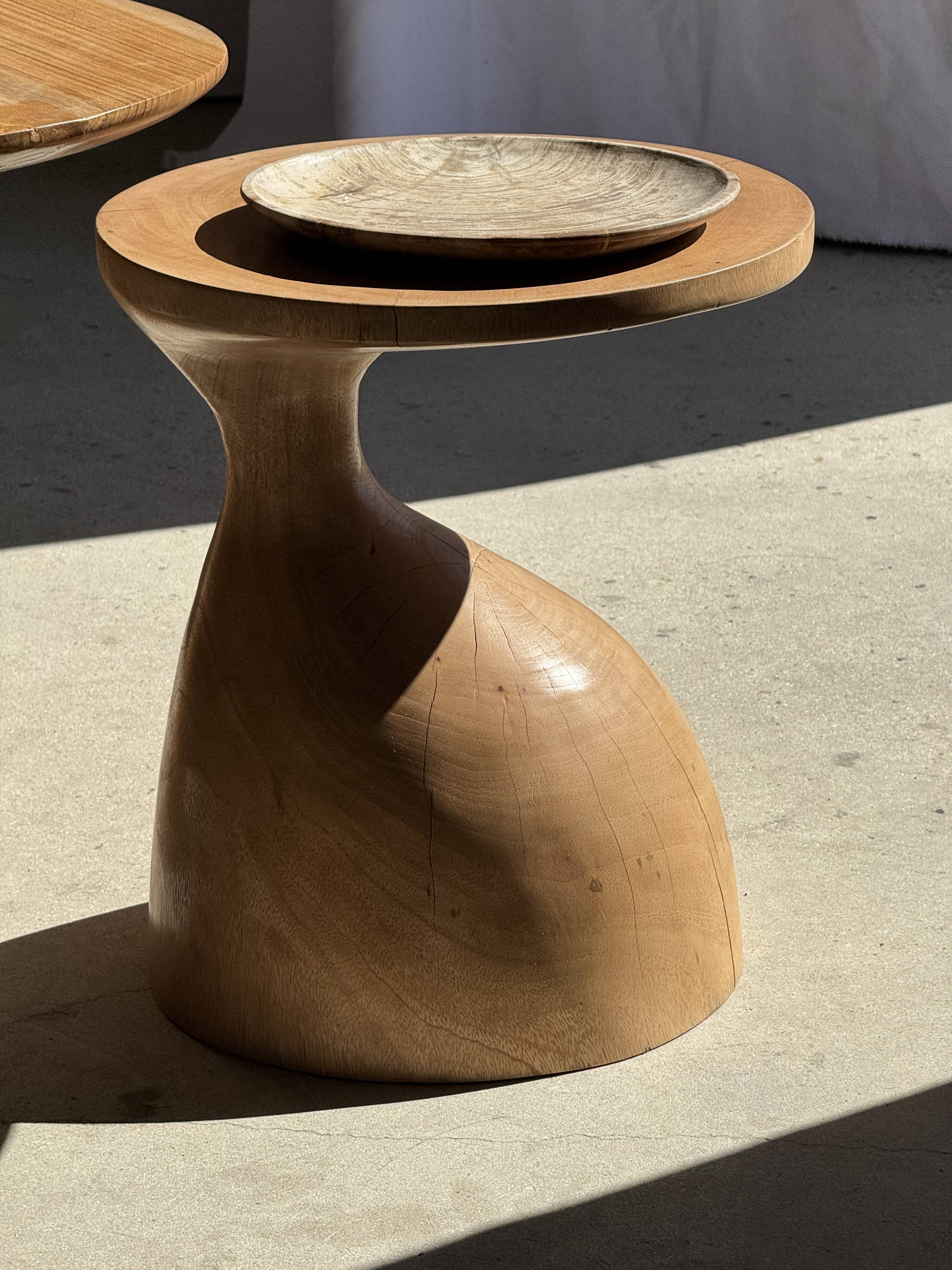 Sexy Neck - Solid wood (monoxyle) side table in natural colour H45