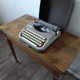 Machine à écrire vintage