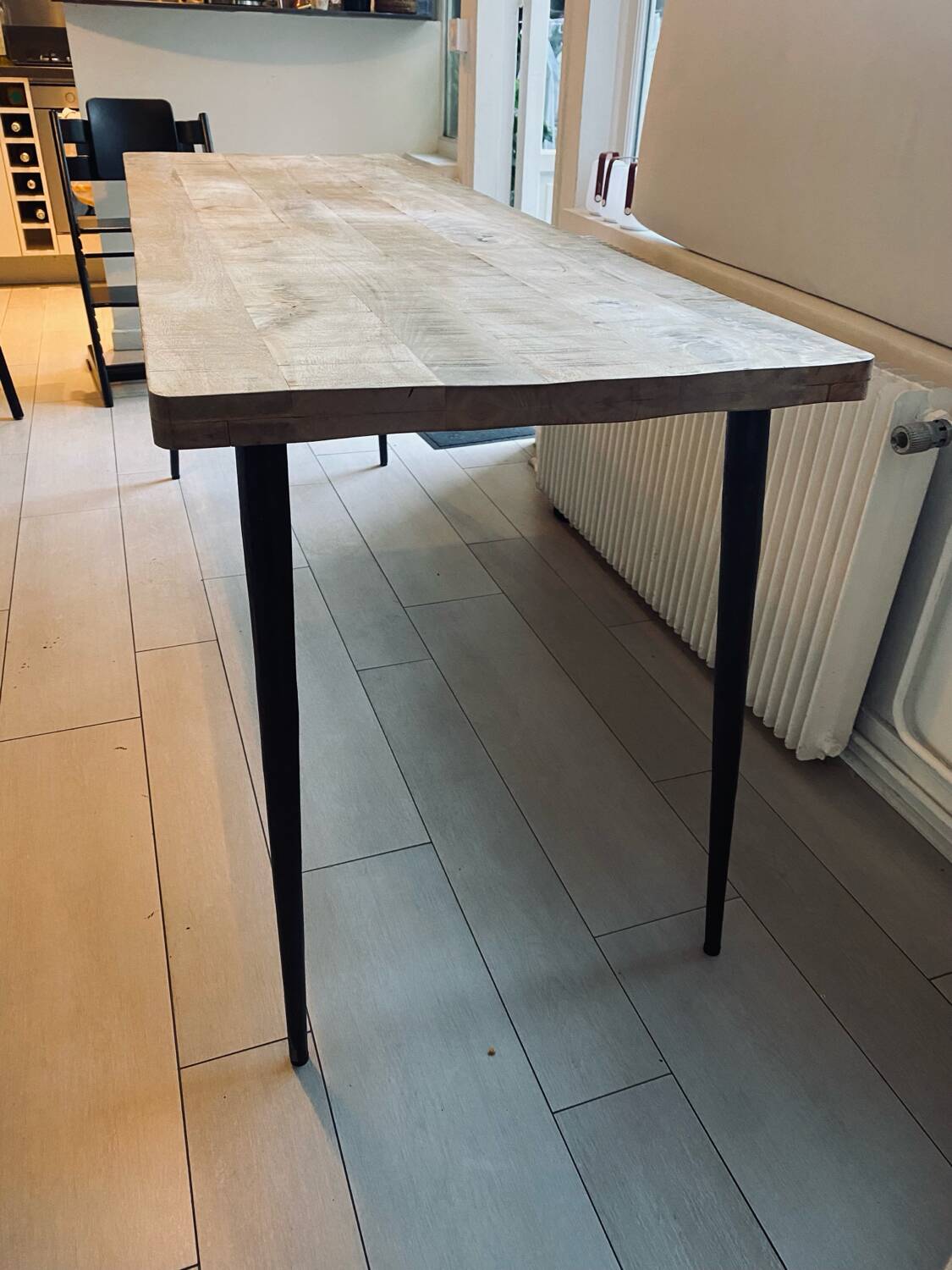 POMAX wooden dining table