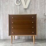 Commode aux pieds fuselés