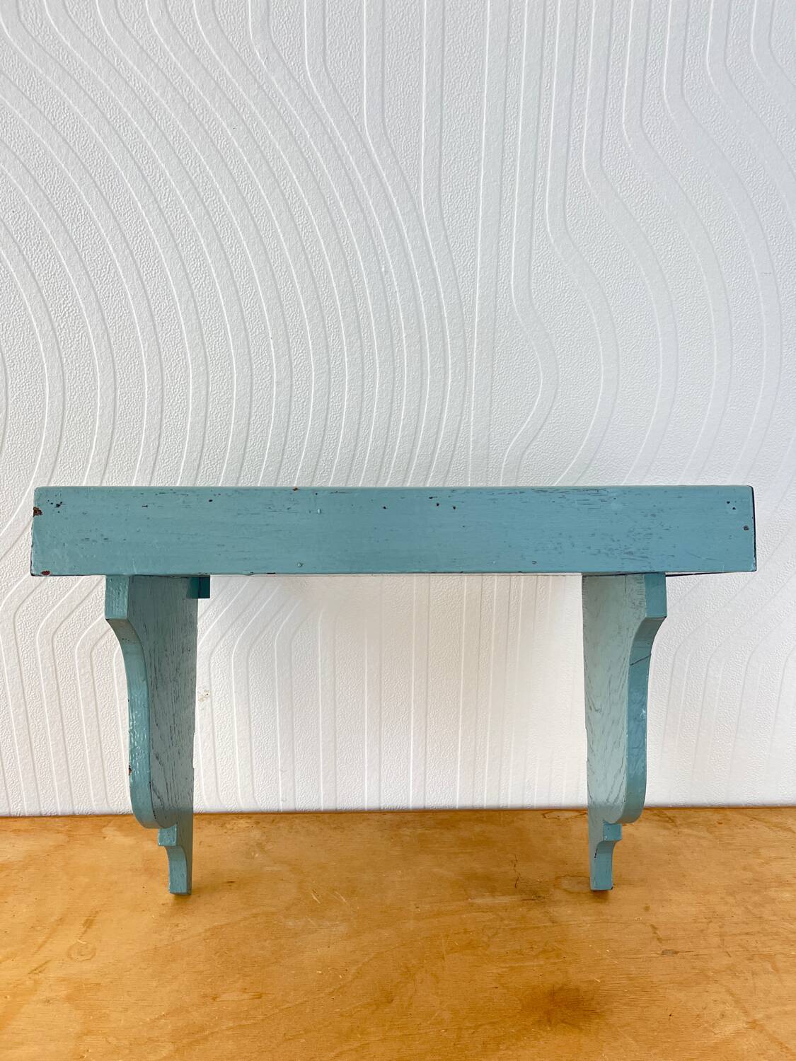 Set of 2 shelves and 1 vintage coat rack