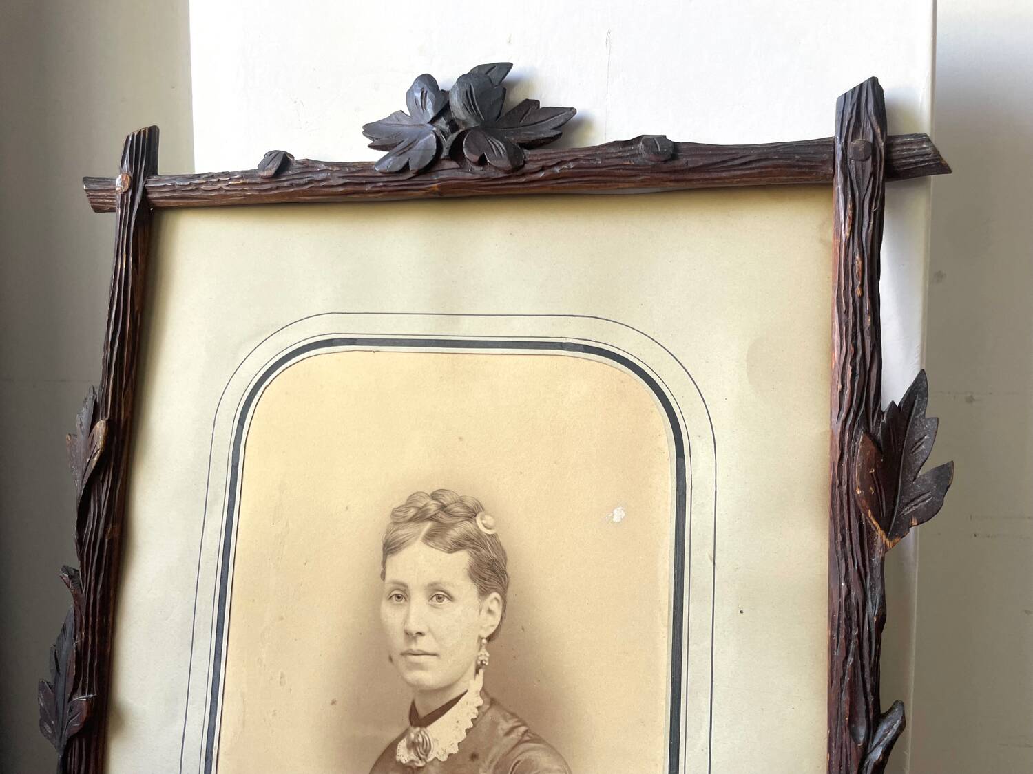 Antique Frame carved wood measurements 49 cm x 39 cm