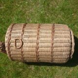 Rattan basket with lid