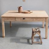 Table de ferme restaurée