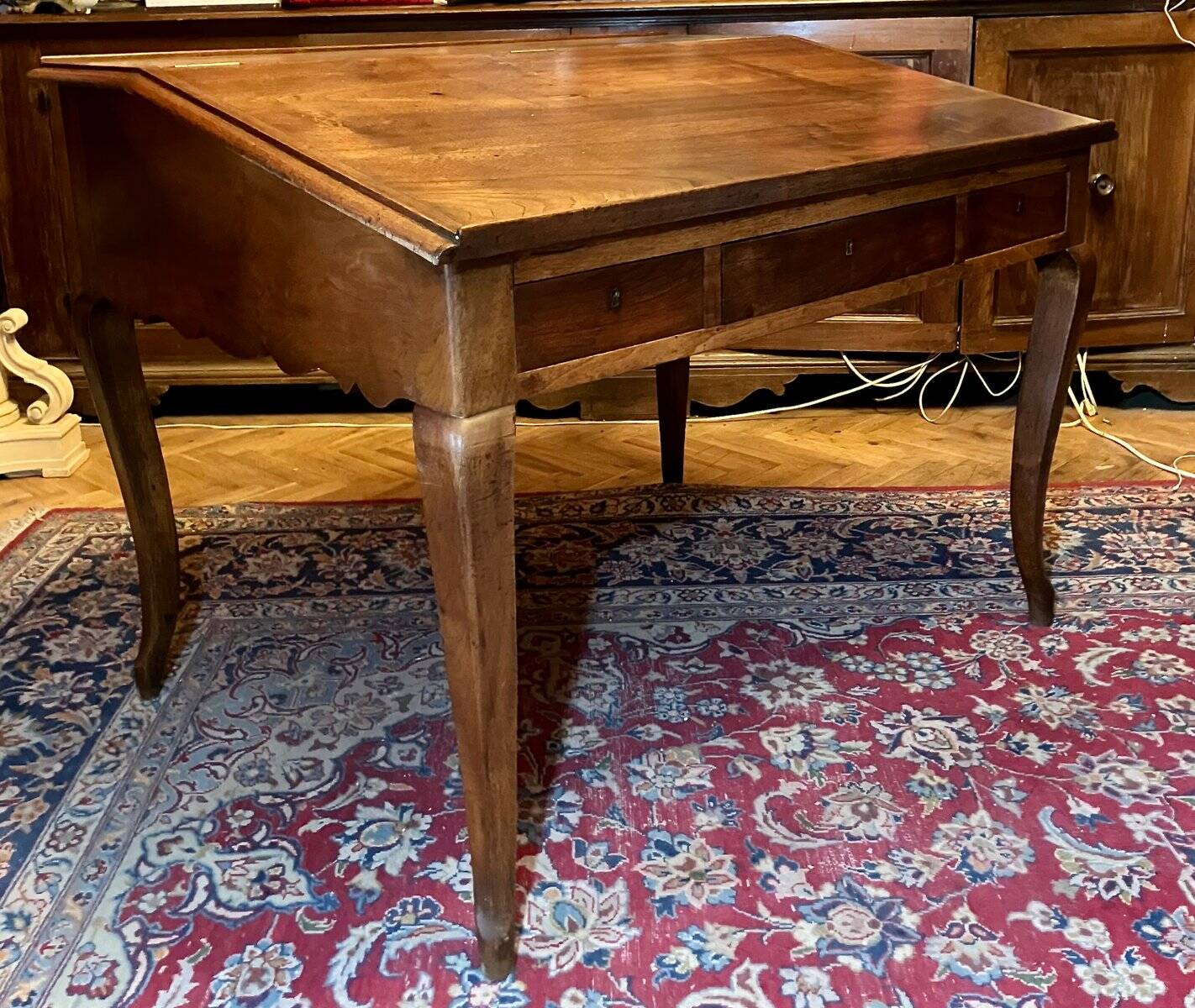 Antique French Writing Desk in Oak with Cabriole Legs, 1800s