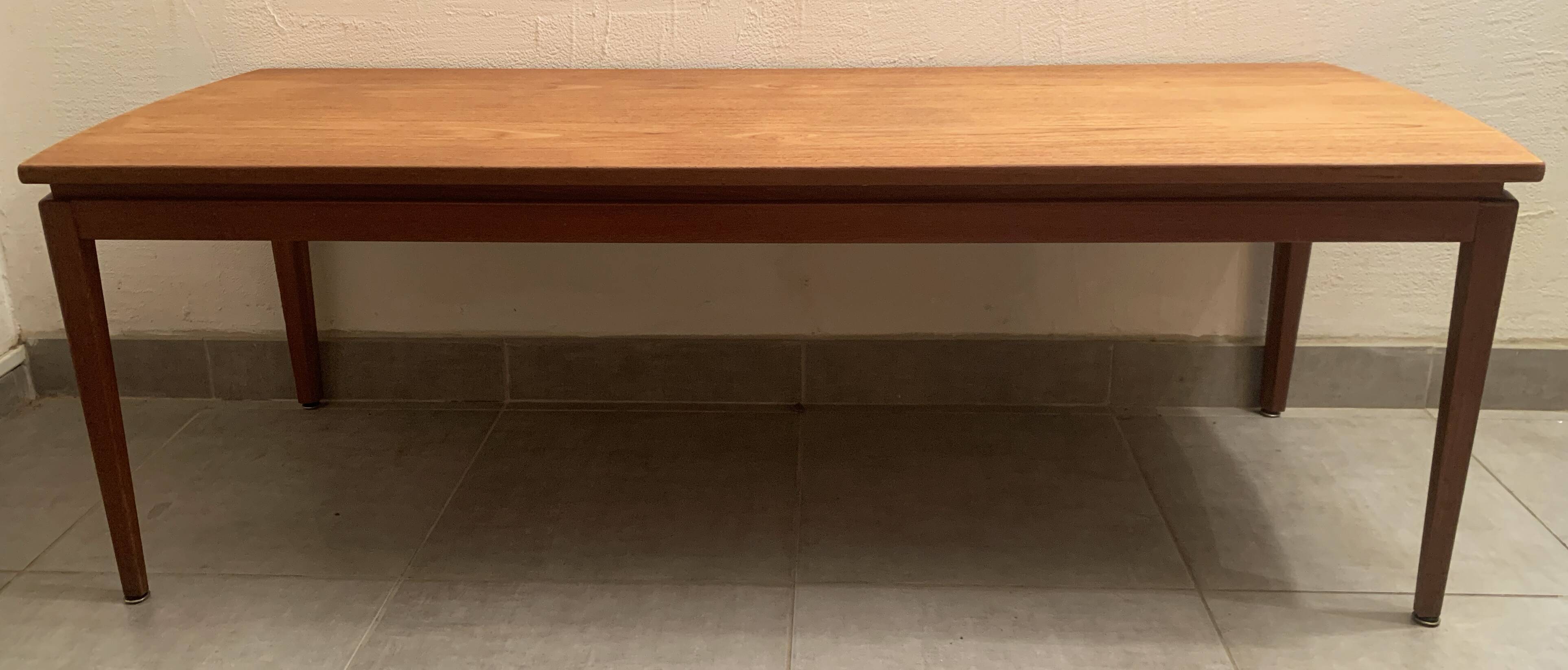 Large Scandinavian teak coffee table from the 60s
