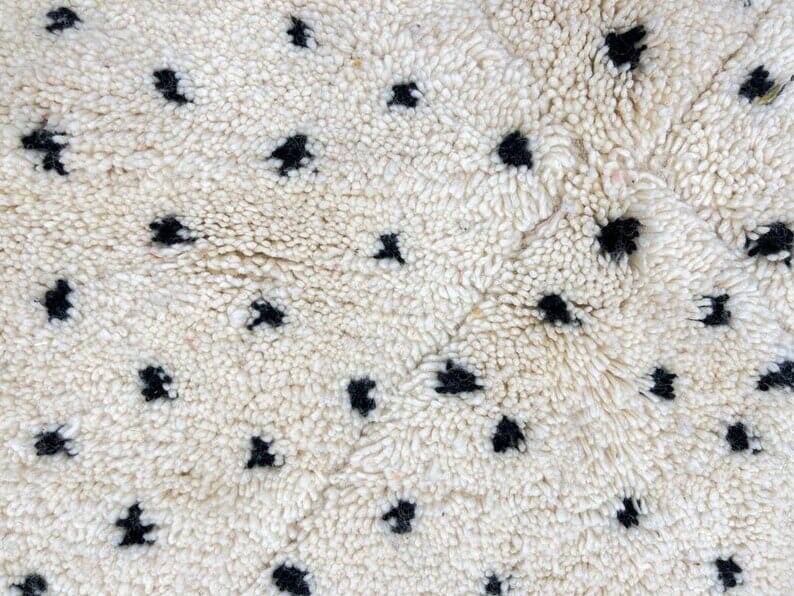 Handmade pure wool rug, size 2/3 m.